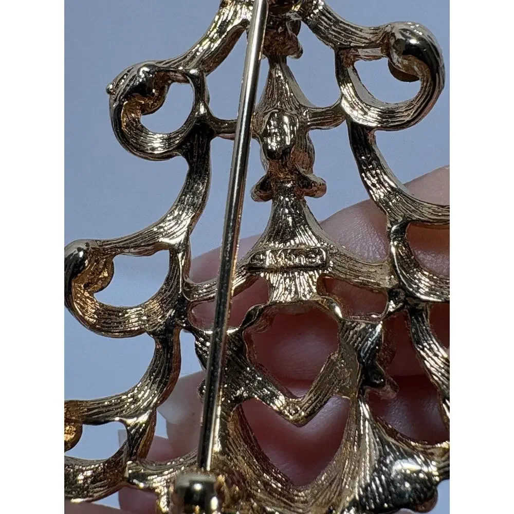 VINTAGE MONET GOLD TONE CHRISTMAS TREE BROOCH PIN‎ with 15 SPARKLING STONES